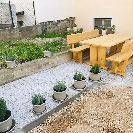 Daire Apartments Lacaleta
