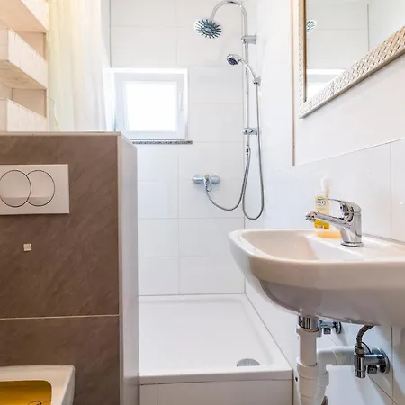 Daire Apartments Lacaleta Split